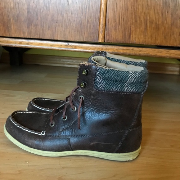 Sperry leather fall/spring boots - Picture 3 of 4